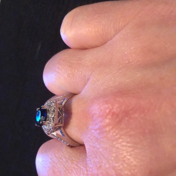 Described on purchase as Sapphire ring S925 sterling silver - Picture 4 of 5